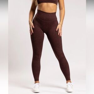 Ptula BAREFORM Curve Legging Currant